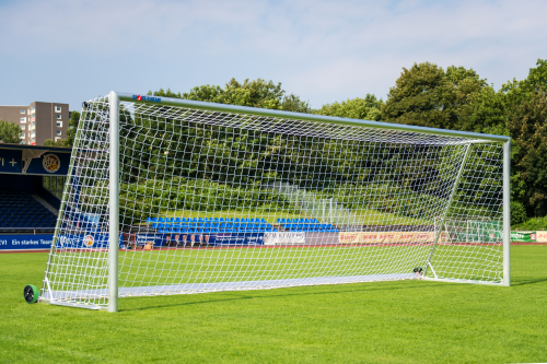 Sport-Thieme "Safety", with Free Net Suspension SimplyFix Full-Size Football Goal