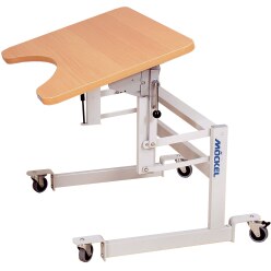  Möckel "ergo S 52 R" Therapy Table